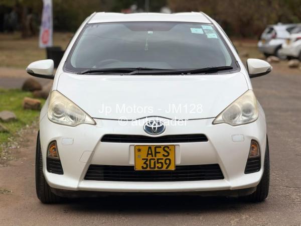 2015 - Toyota  Aqua