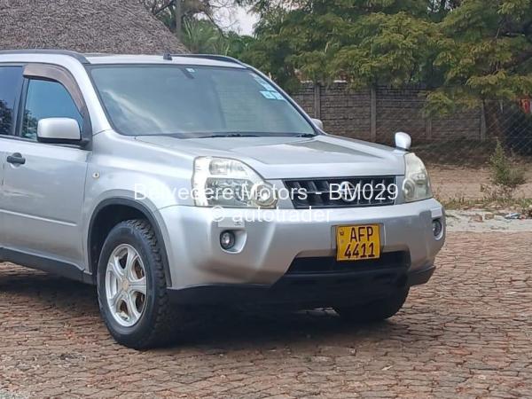 2009 - Nissan  X-Trail