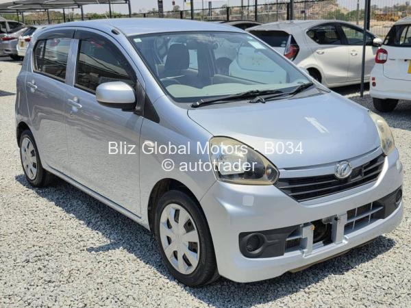 2017 - Daihatsu Mira