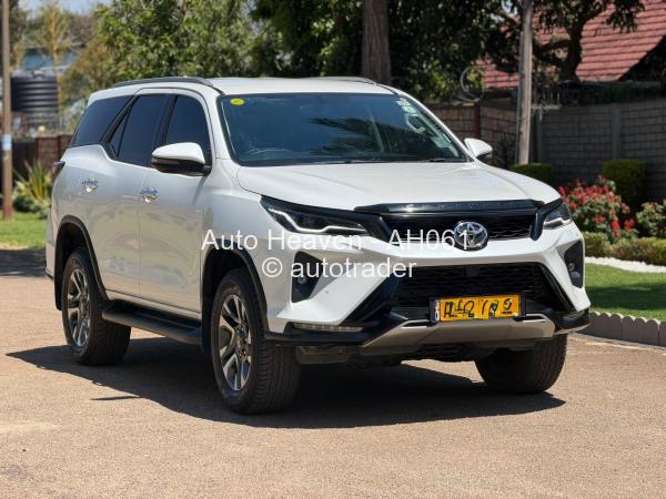2024 - Toyota  Fortuner