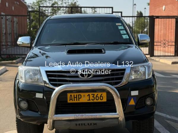 2011 - Toyota  Hilux D4D