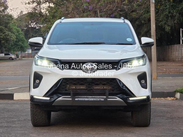 2024 - Toyota  Fortuner