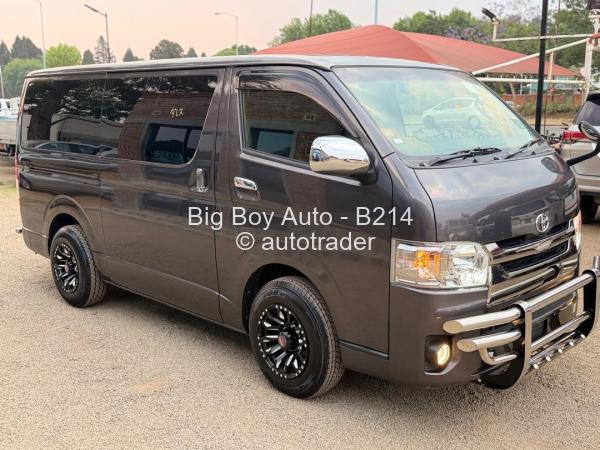 2017 - Toyota  Hiace