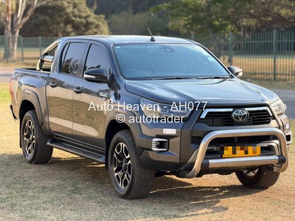 2020 - Toyota  Hilux