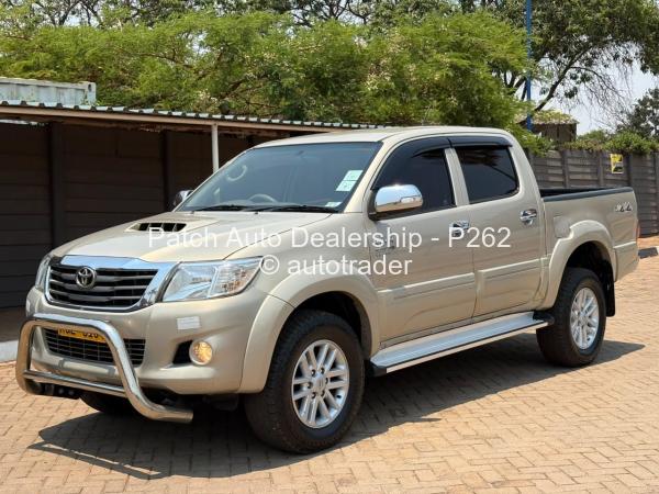 2012 - Toyota  Hilux