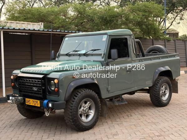 2013 - Land-Rover  Defender