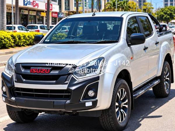 2018 - Isuzu  X - Rider