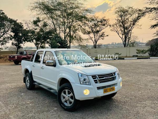2012 - Isuzu  KB300