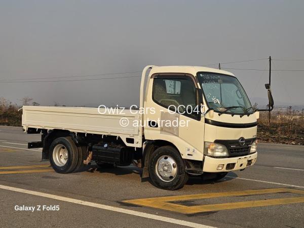 2015 - Hino Dutro