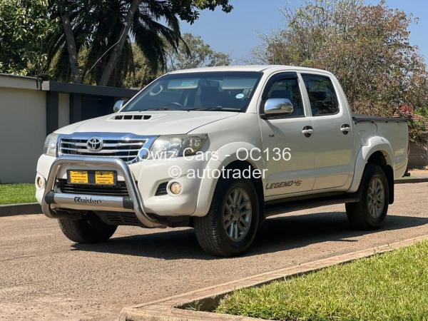 2016 - Toyota  Hilux