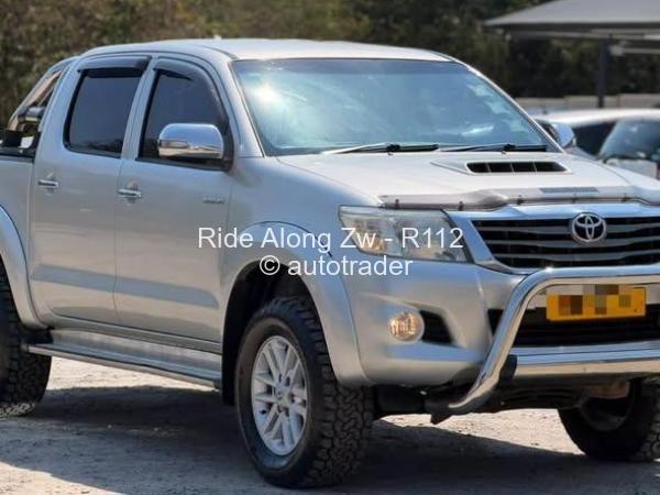 2013 - Toyota  Hilux