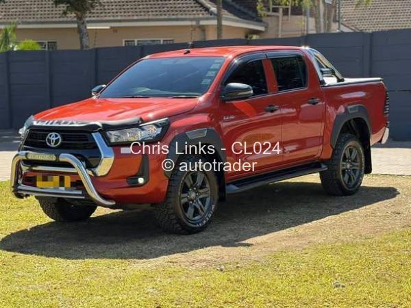 2021 - Toyota  Hilux