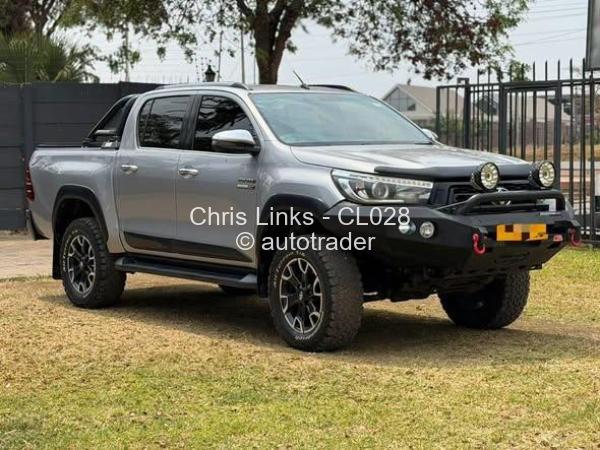 2019 - Toyota  Hilux