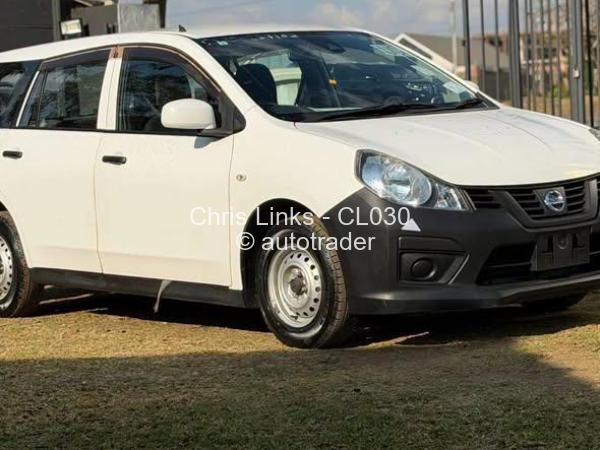 2017 - Nissan  AD Van