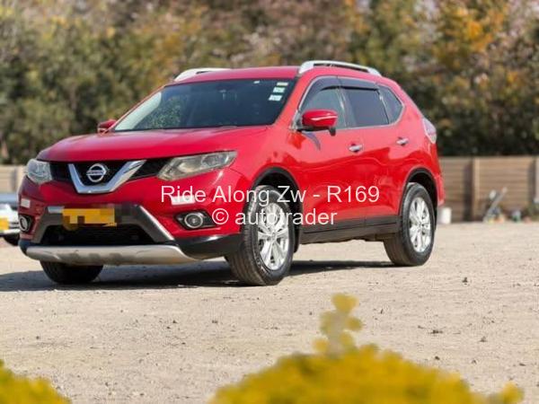 2014 - Nissan  X-Trail
