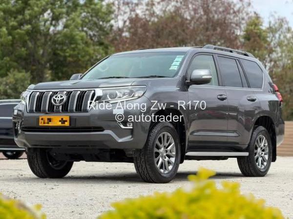 2018 - Toyota  Land Cruiser Prado
