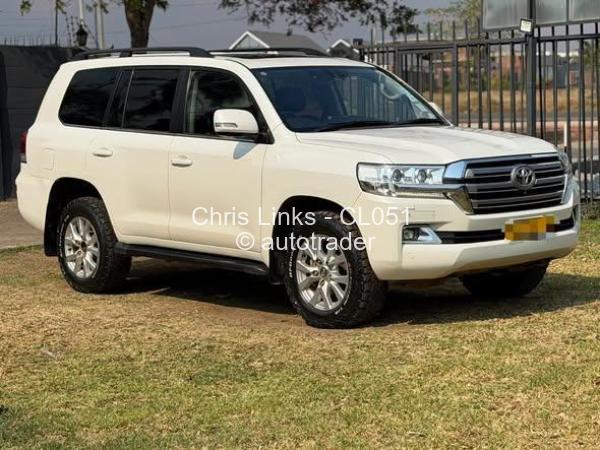 2018 - Toyota  Land Cruiser 200