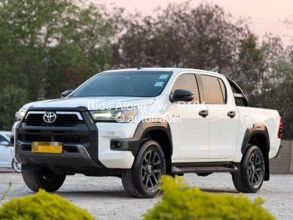 2020 - Toyota  Hilux