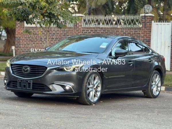 2017 - Mazda  Atenza