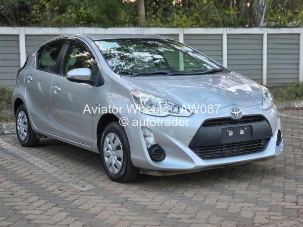 2017 - Toyota  Aqua
