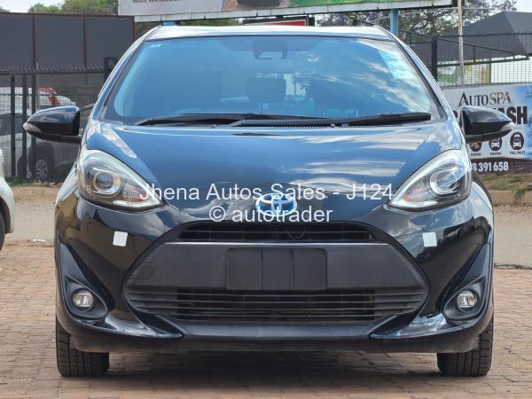 2017 - Toyota  Aqua