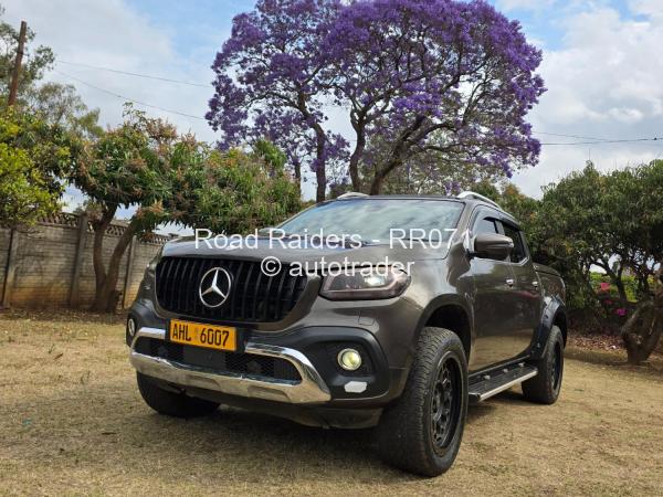 2019 - Mercedes Benz X-Class