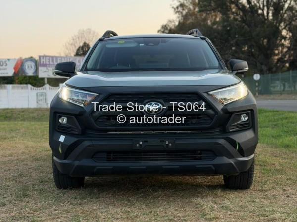 2023 - Toyota  RAV4