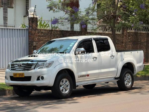 2012 - Toyota  Hilux