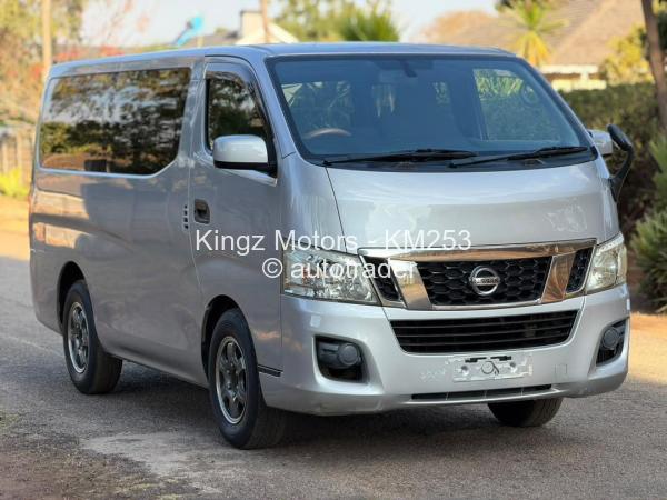 2017 - Nissan  Caravan