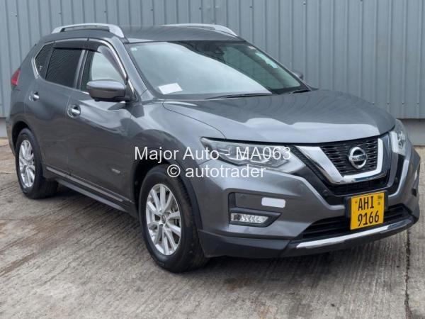 2018 - Nissan  X-Trail
