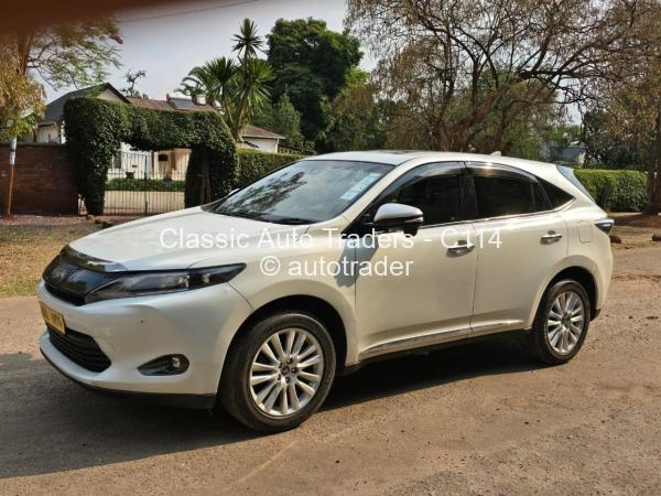 2015 - Toyota  Harrier
