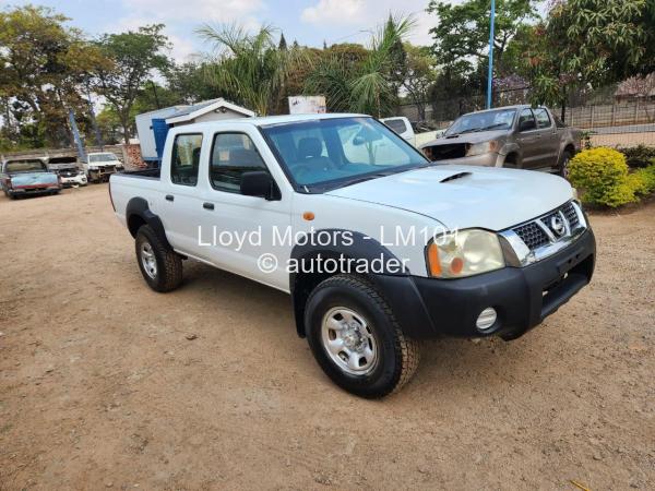 2012 - Nissan  Hardbody
