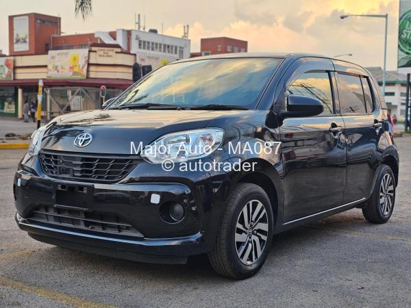 2017 - Toyota  Passo