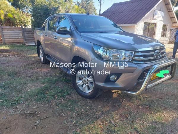 2018 - Toyota  Hilux