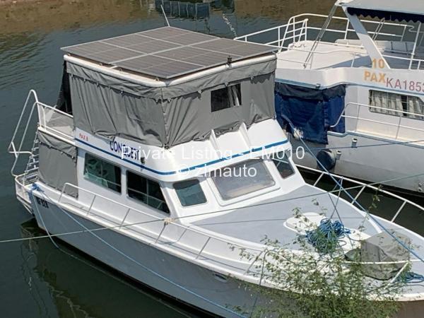 Dolphin Cabin Cruiser