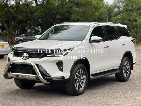 2023 - Toyota  Fortuner