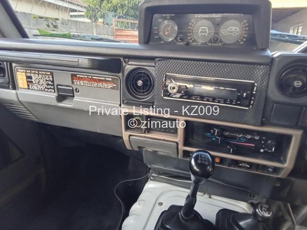 1990 - Toyota  Land Cruiser
