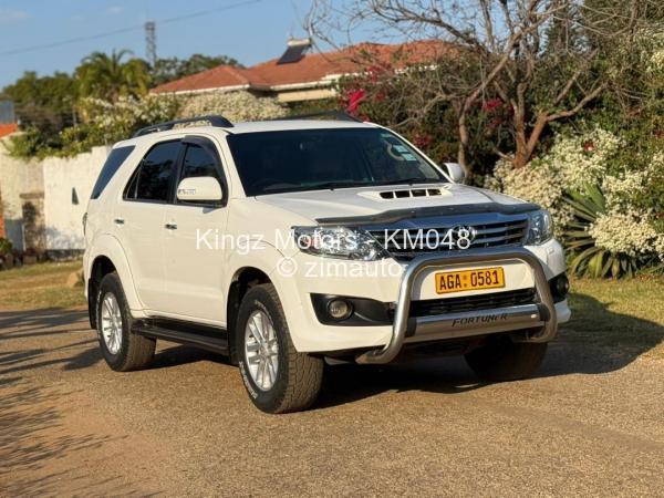 2013 - Toyota  Fortuner