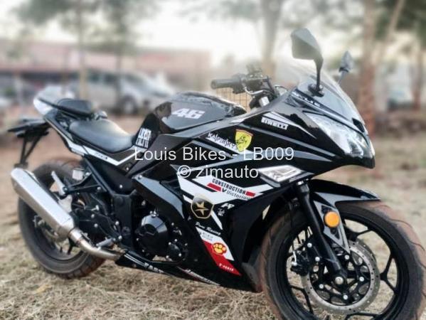  - Yamaha MT400cc