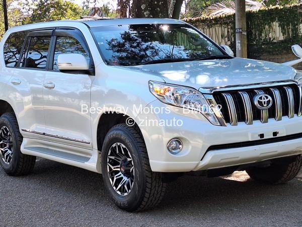 2016 - Toyota  Land Cruiser Prado