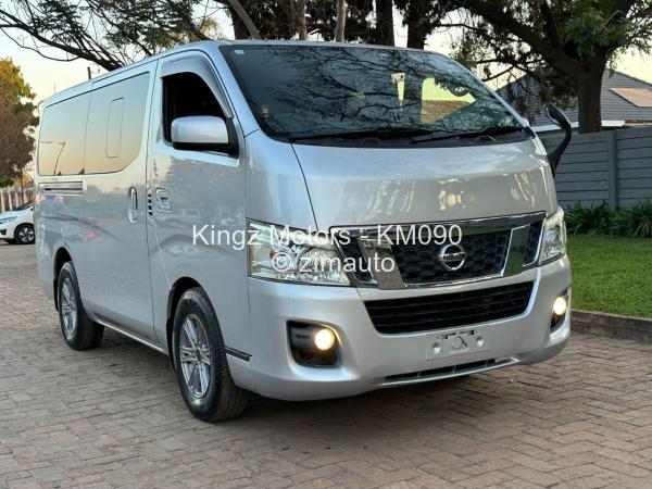 2015 - Nissan  NV350