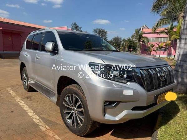 2023 Toyota  Land Cruiser