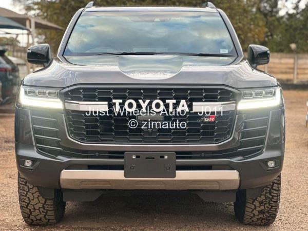 2024 - Toyota  Land Cruiser 300