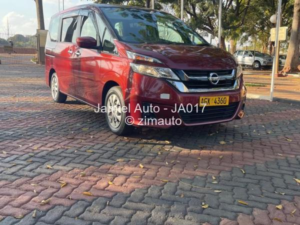 2017 Nissan  Serena