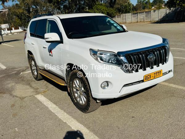 2017 Toyota  Prado