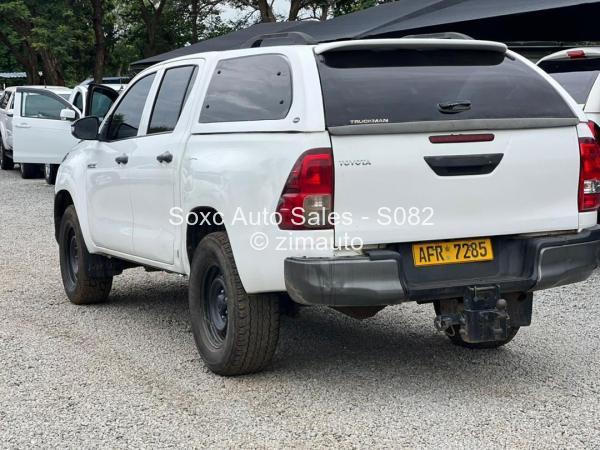 2016 - Toyota  HILUX GD6