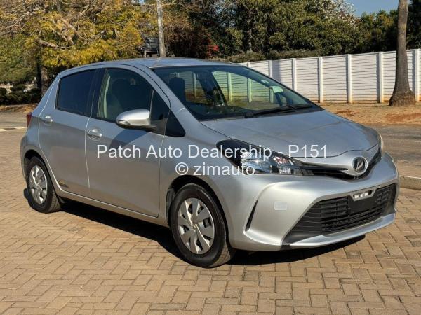2014 Toyota  Vitz
