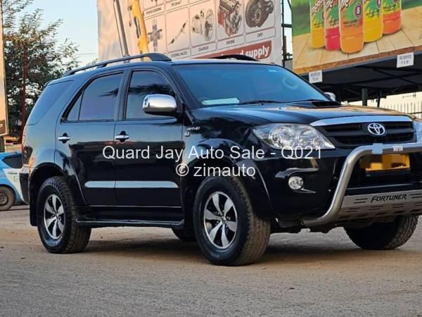 2010 - Toyota  Fortuner