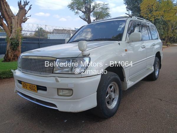 2000 Toyota  Land Cruiser 100