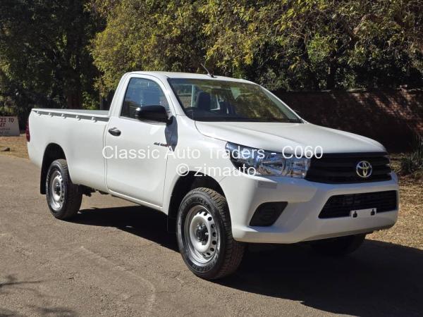 2025 - Toyota  Hilux